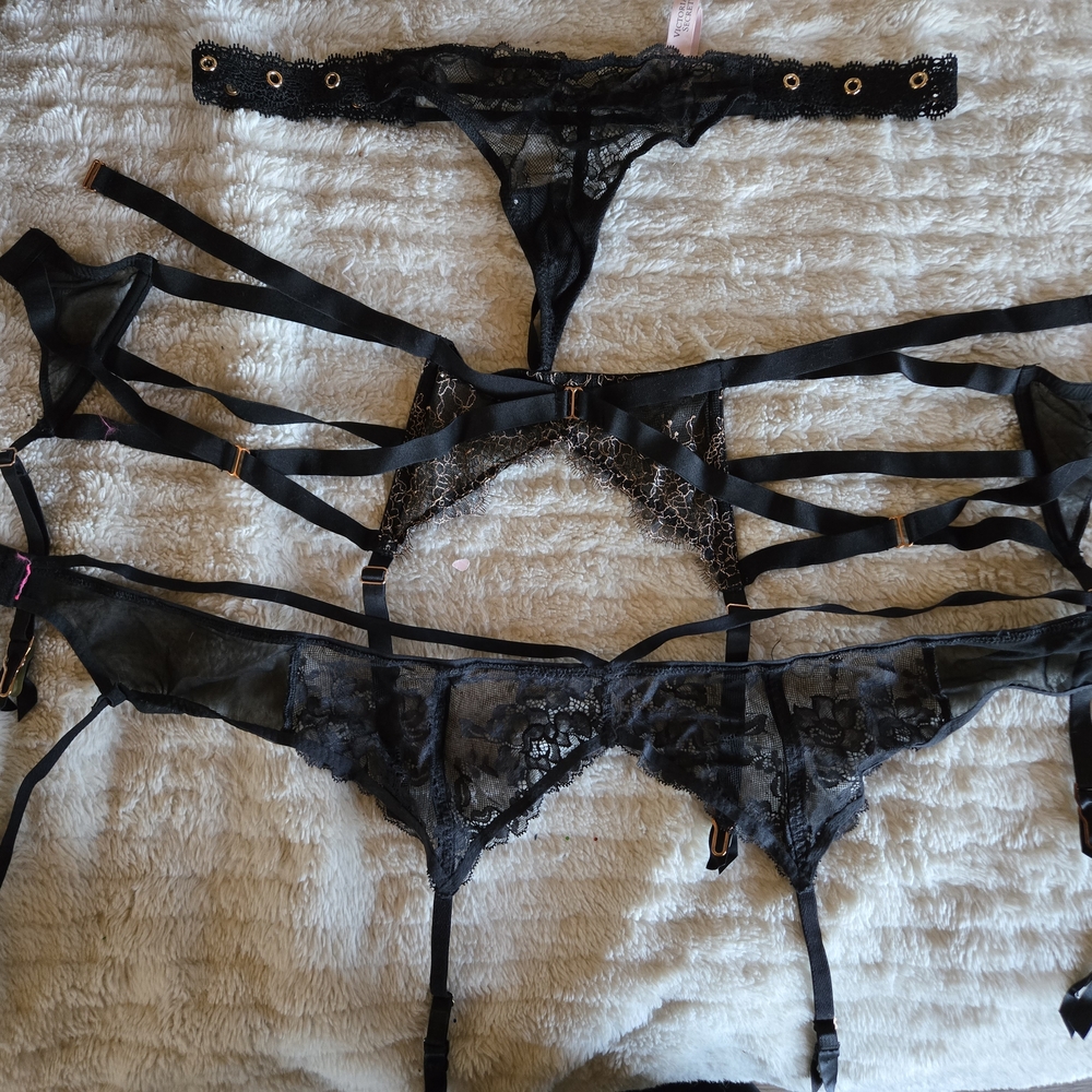 Elegant Black Lace Lingerie Set